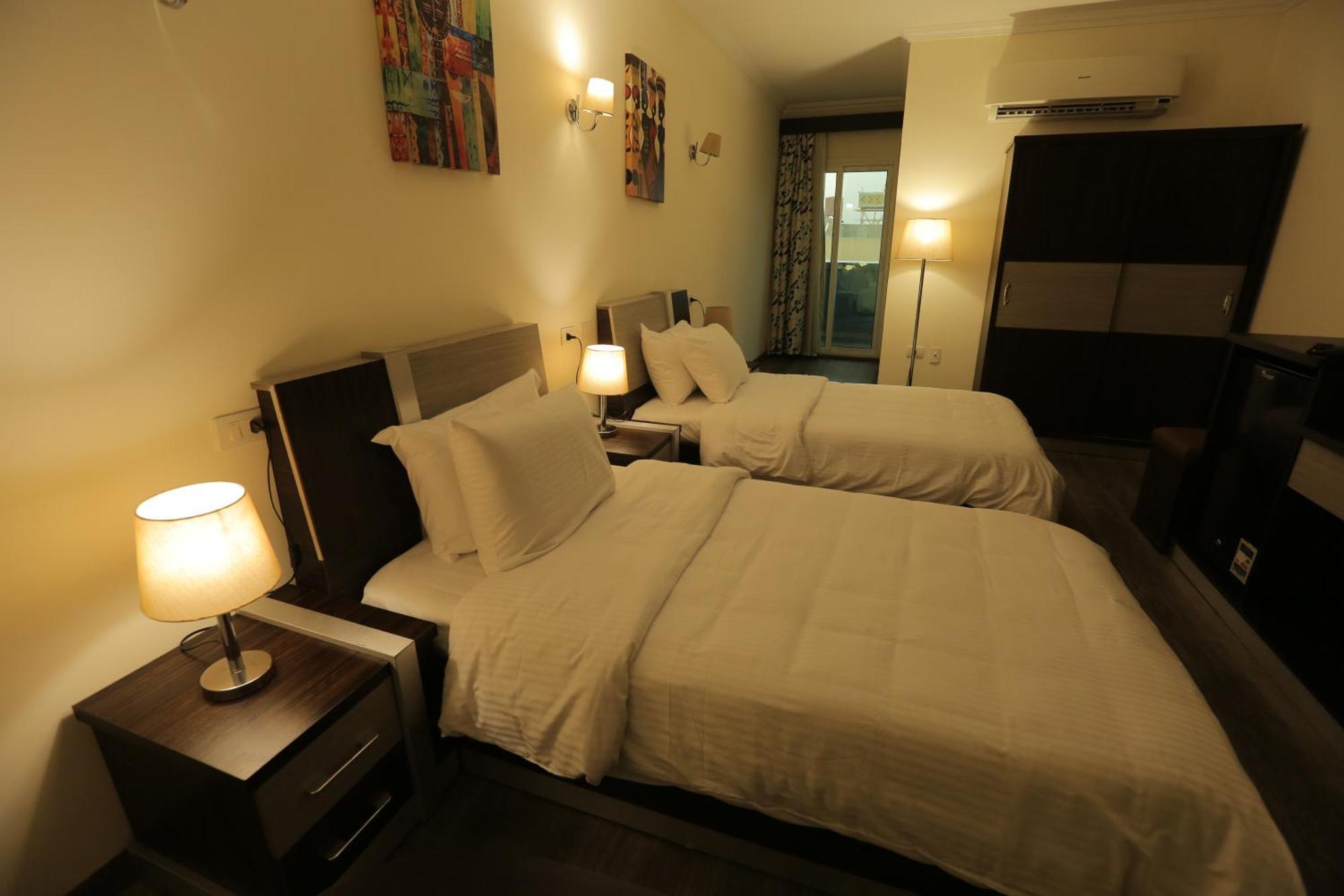 Pyramid Edge Hotel & Exclusive Pyramids View Rooftop Kafret el-Gabal Exterior foto
